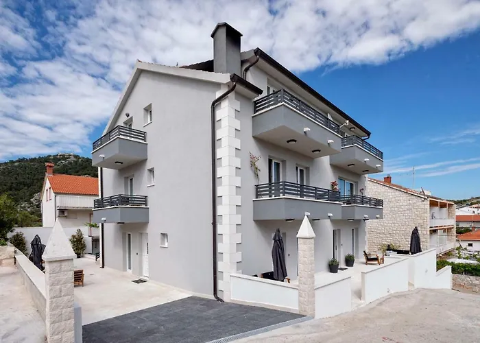 Sego Hvar Town